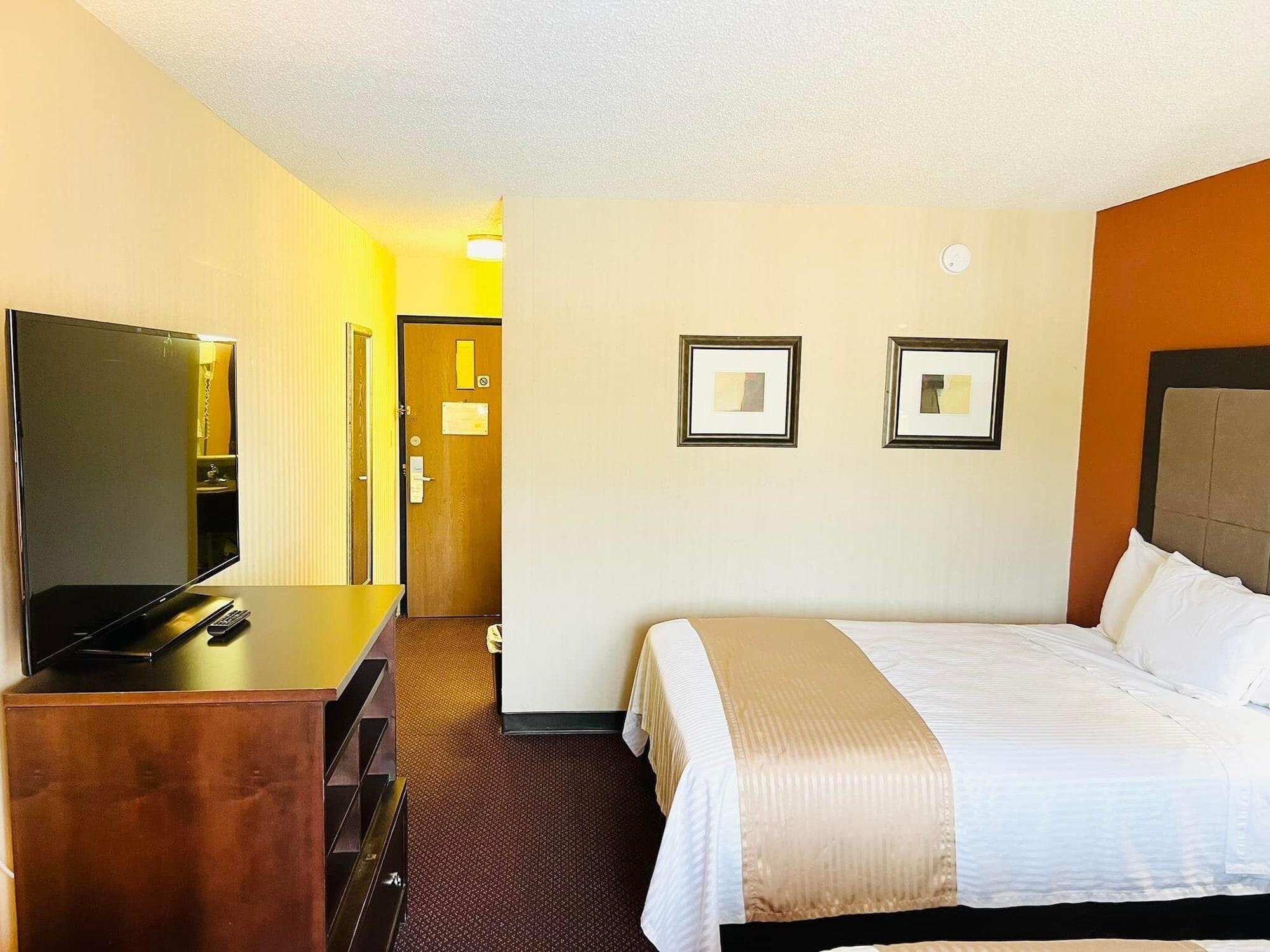 Super 8 By Wyndham Fort Scott Exterior photo