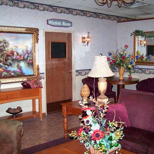 Super 8 By Wyndham Fort Scott Room photo